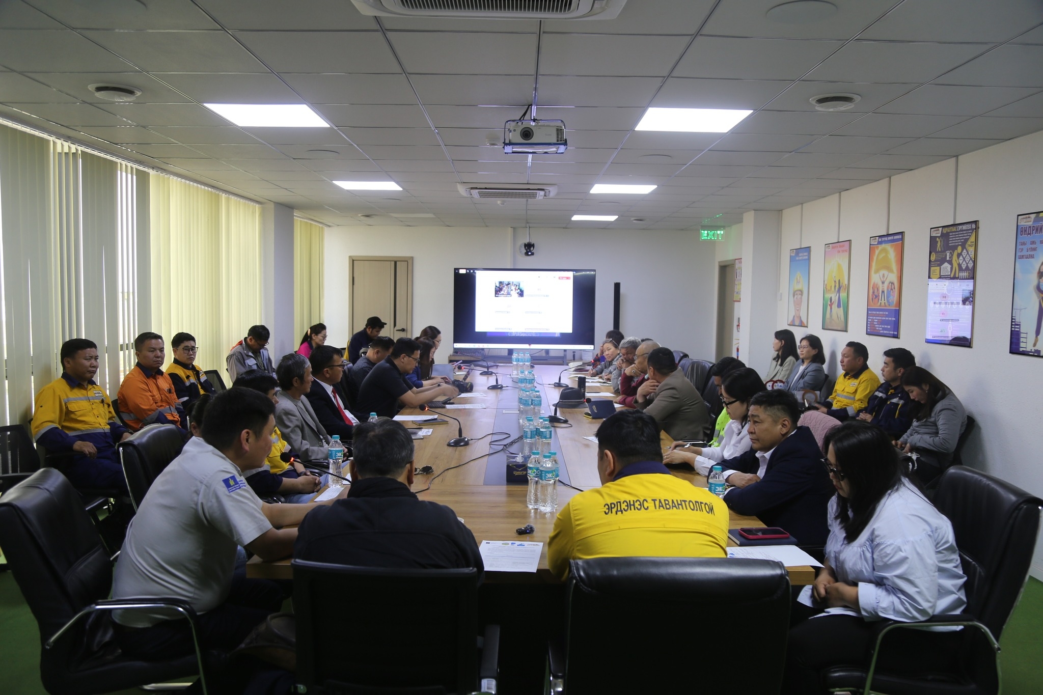 ГАЛБА-ӨӨШ-ДОЛООДЫН ГОВИЙН САВ ГАЗРЫН ТАЛУУДЫН ОРОЛЦООНЫ ЗӨВЛӨЛИЙН ХУРАЛДААН ЗОХИОН БАЙГУУЛАГДЛАА