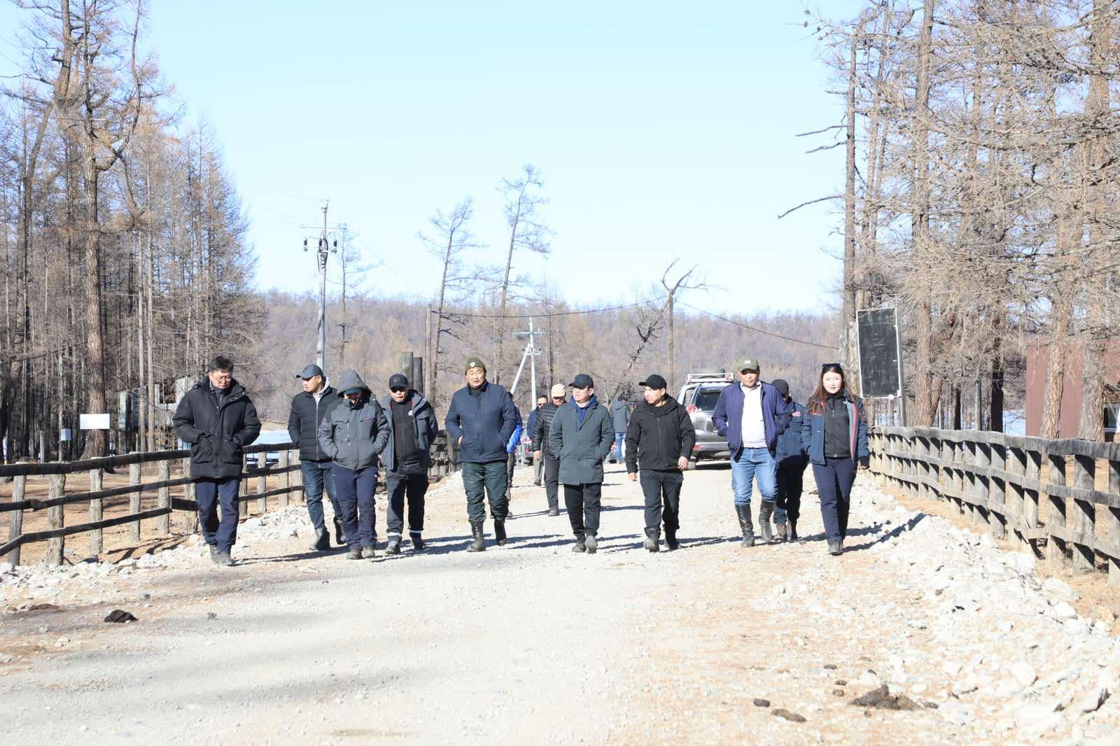 Хөвсгөл нуурын байгалийн цогцолборт баригдаж буй хатуу хучилттай замын эхний хэсэг 7 дугаар сард ашиглалтад орно