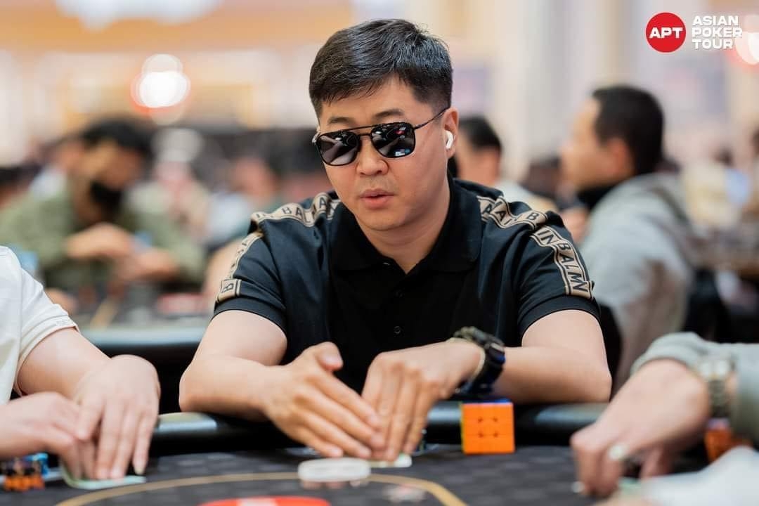 Х.Хатанбаатар “Asian Poker Tour”-ын шилдэг есөд үлдлээ